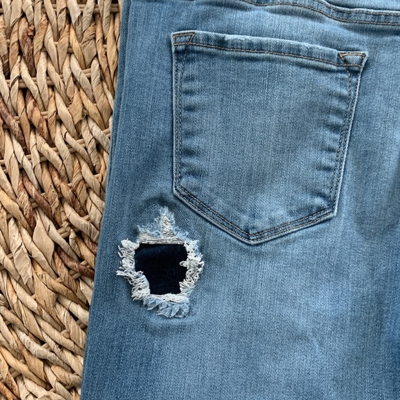 KanCan Destructed Patched Skinny Jean - Picture 6 of 12